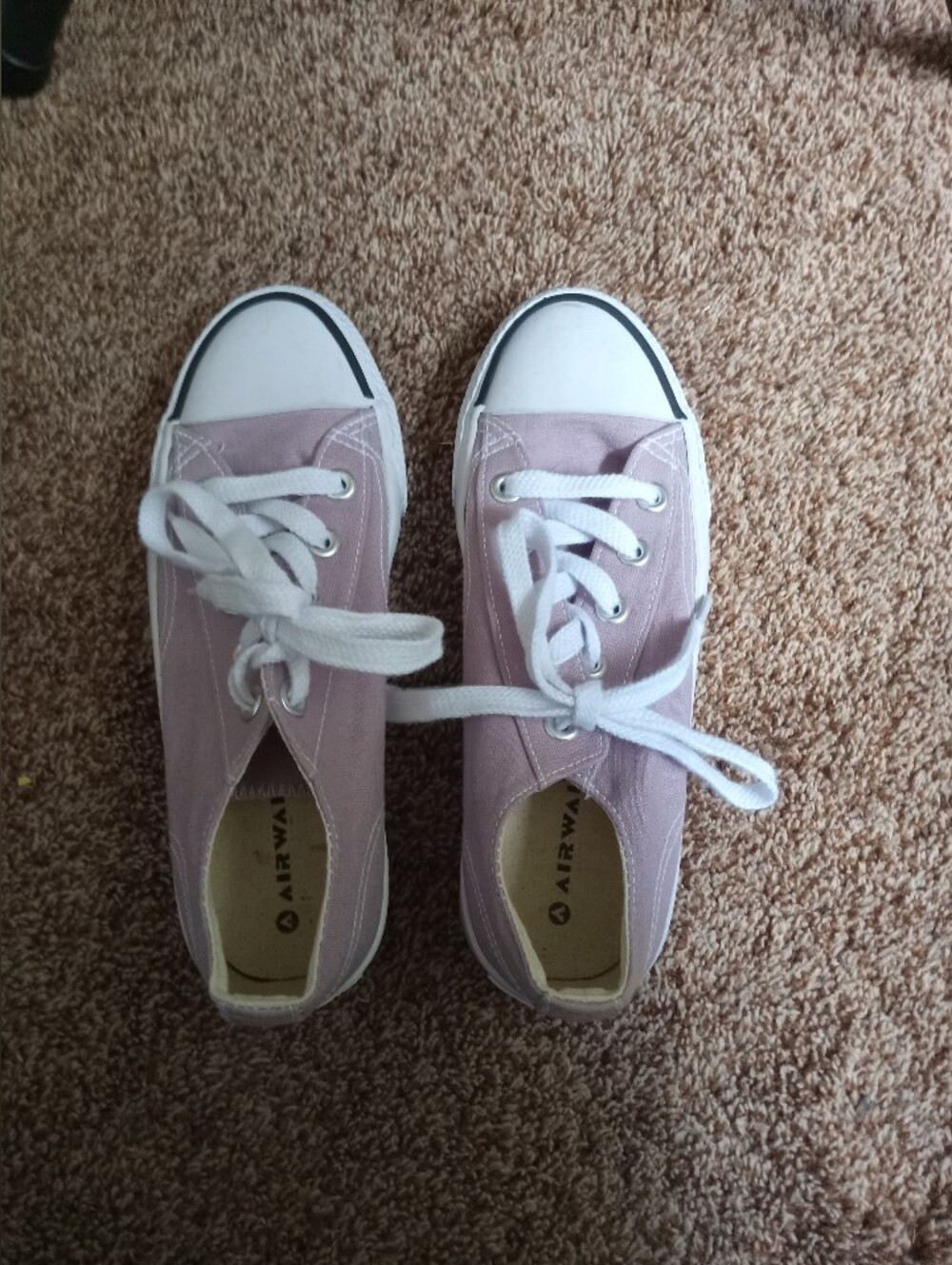 Airwalk Women's Light Pink Canvas Low-Top Sneakers